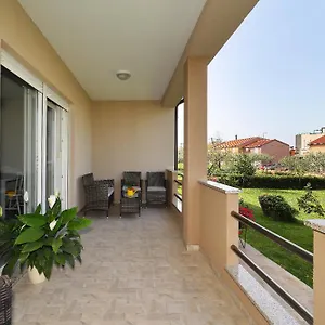 https://apartman-lili-zadar.hotelinzadar.com